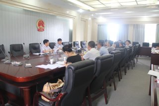 政府領(lǐng)導(dǎo)、企業(yè)代表參加了崇禮新城投資合作協(xié)議討論會